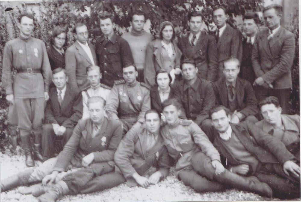 Преподаватели и студенты Брестского железнодорожного техникума – фронтовики, партизаны.