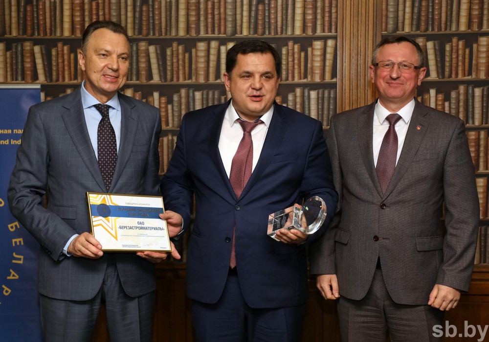 Олег Панасюк (в центре) в 2021 году. Фото: sb.by