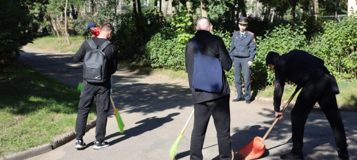 В Беларуси субботники проходят нон-стоп