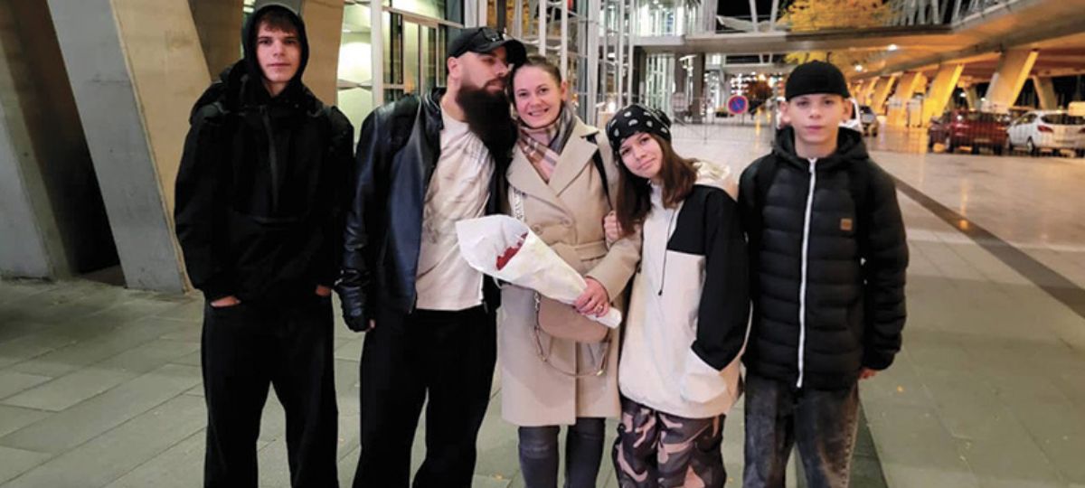 Семья Лаптановичей после воссоединения. Фото из их личного архива